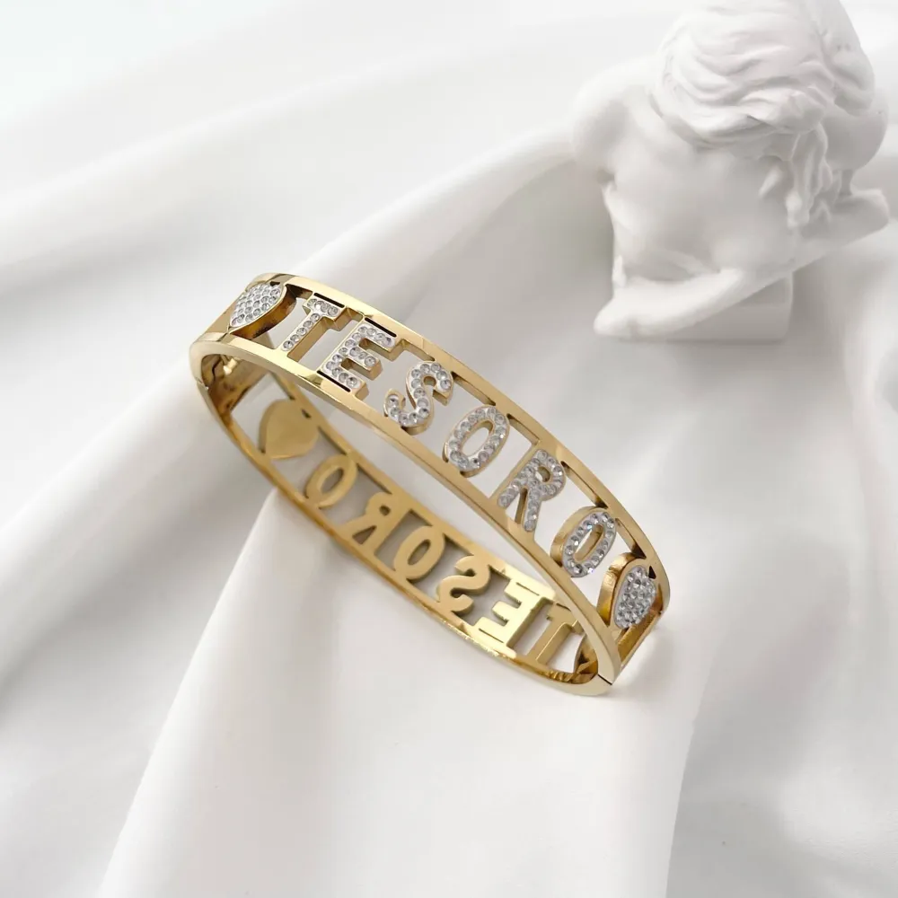 Tesoro-Bracciale con Scritte Rigido in Acciaio - BAR-413-1062 Tesoro