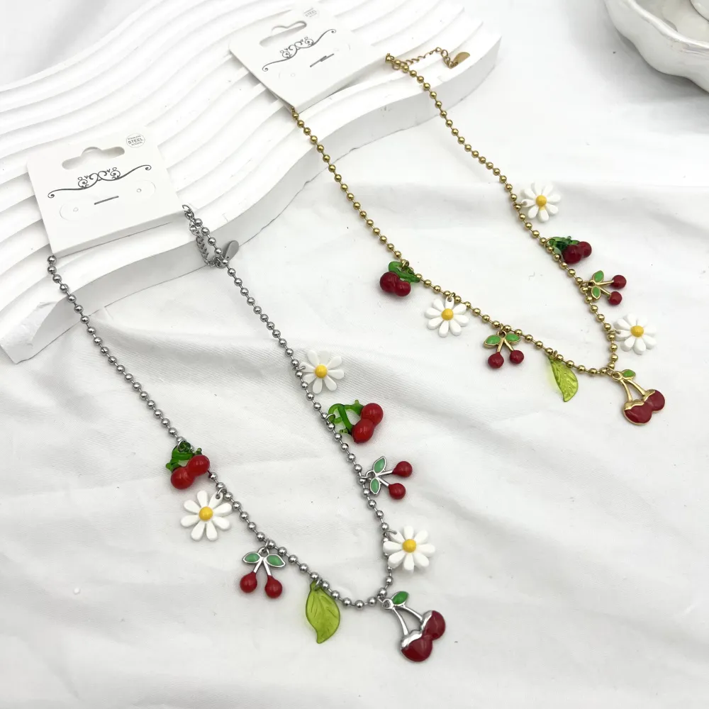 Ciliegia  Margherita -Collana Corta in Acciaio - CAC-732-384