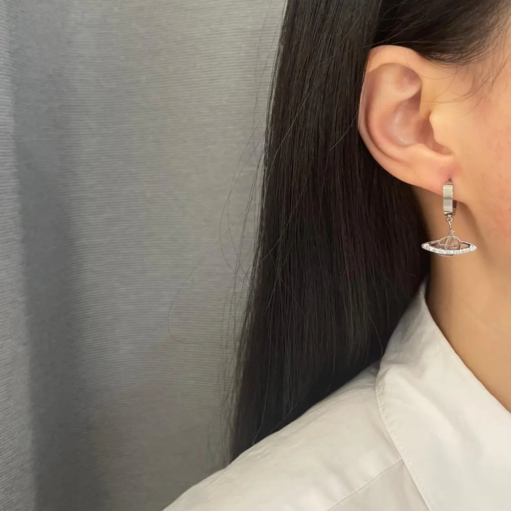 OAC- Saturno 4414 - Orecchini a Cerchio con Pendenti in Acciaio - OAC- Saturno 4414 - Orecchini a Cerchio con Pendenti in Acciaio