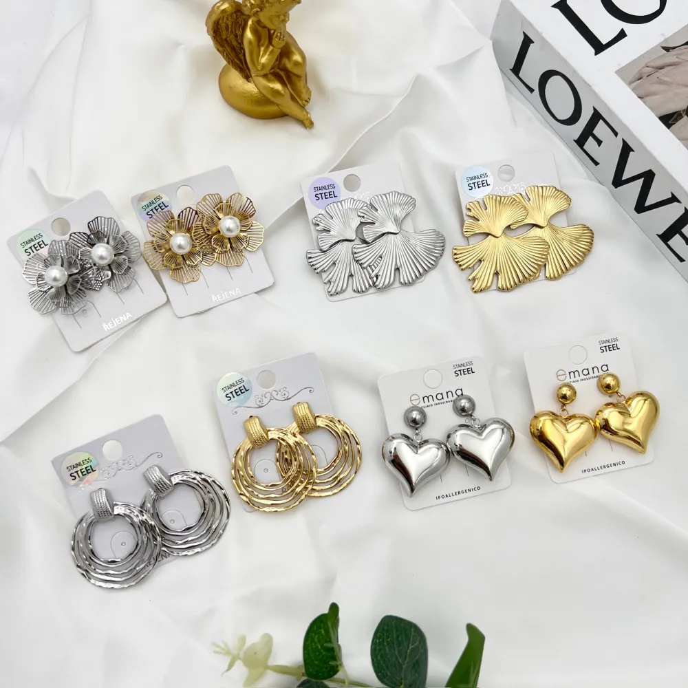 Fiore con Perla -Orecchini in Acciaio - OAP-413-2107