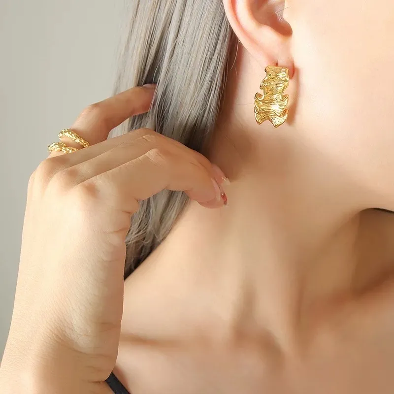 Cerchio Lavorato-Orecchini in Acciaio - OAP-413-6869