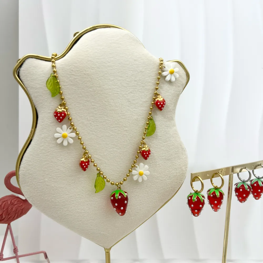 Margherita Fragola-Orecchini in Acciaio - OAP-732-388