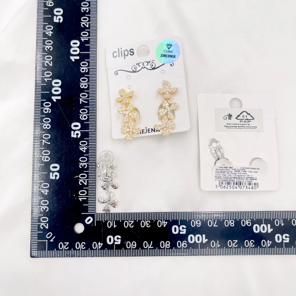 Tre Fiore-Orecchini a Clip in Acciaio - OMK-506-348