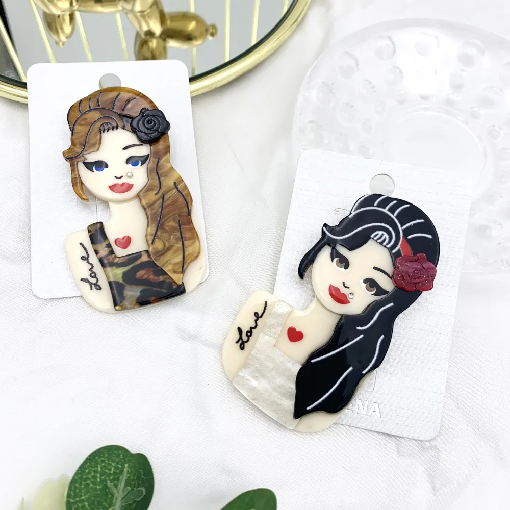 Donna-Spilla Moda in Resina - SPM-1032