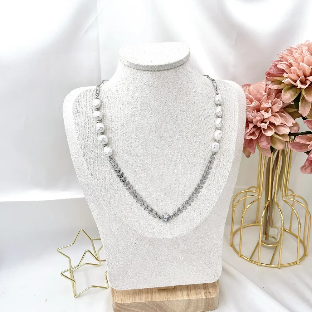 Foglia e Perla -Collana Corta in Acciaio - CAC-413-2210