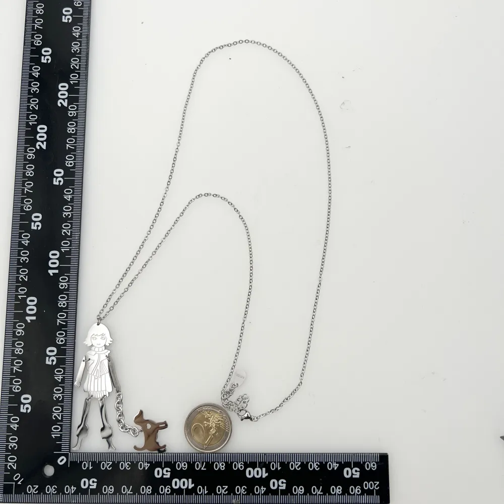 Donna con Cane-Collana Lunga in Acciaio - CAL-413-2344