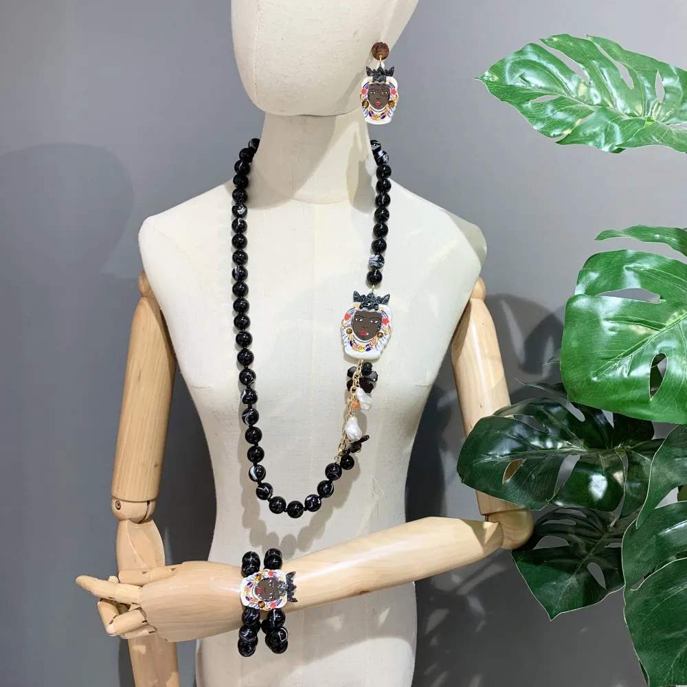 Testa di Moro-Collana Lunga in Resina - CML-15349