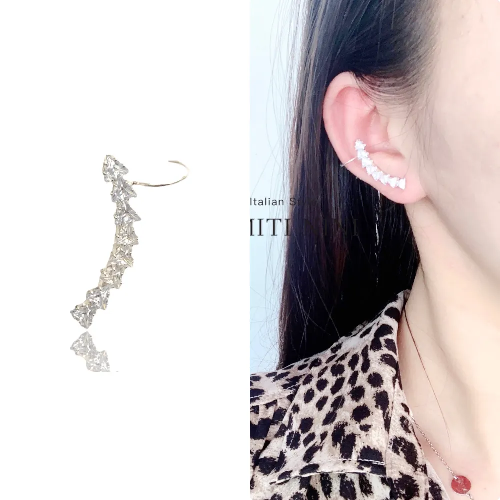 Triangolo-Earcuff con Zirconia - EAK-159-21670