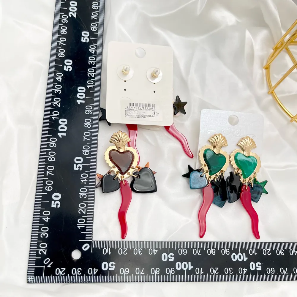 Sacro Cuore Cornino-Orecchini Moda in Resina - OMM-11142