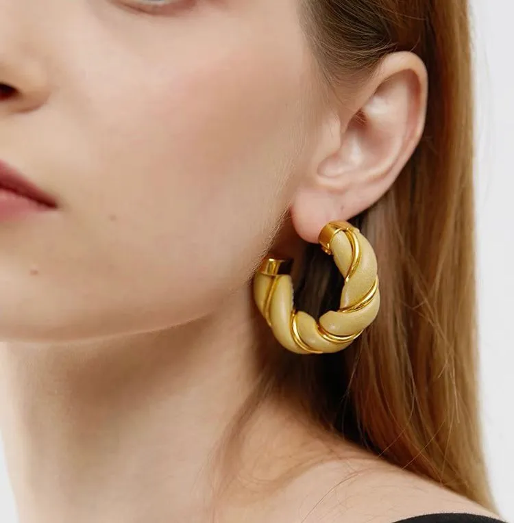 Cerchio Intrecciato-Orecchini Moda - OMM-183-22