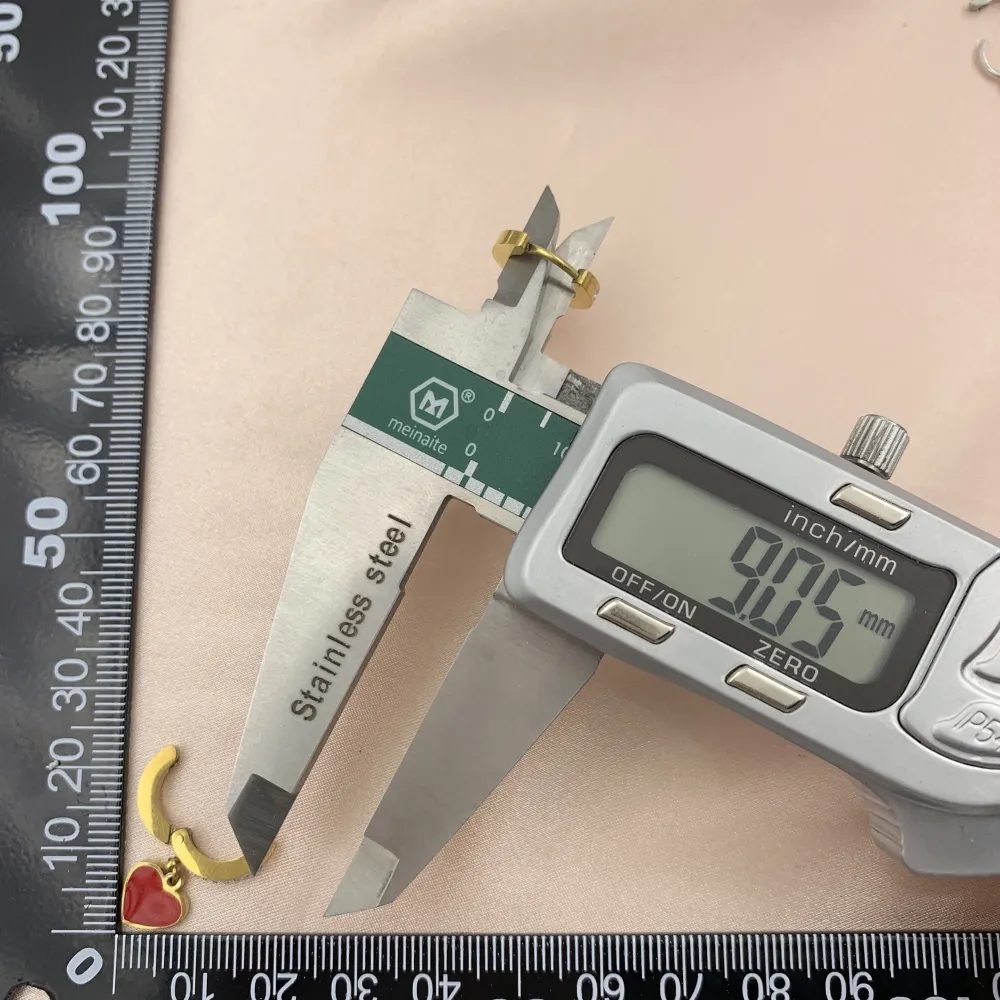 OPA7416-Cuore Smaltato- 12 Paia Orecchini a Cerchio con Pedenti - OPA450-335