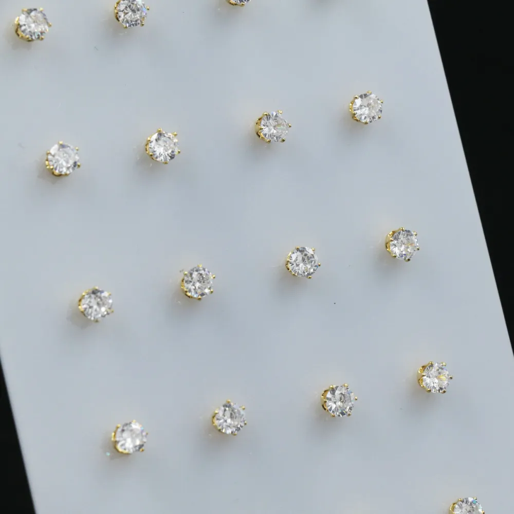 Orecchini punto luce a lobo in acciaio 7cm (Conf. da 13 paia) - 12 Paia Punto Luce 7 mm