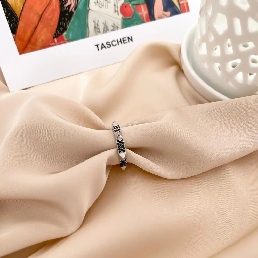 AMR7372-Borchie- Anello Regolabile - AMR7372-Borchie- Anello Regolabile