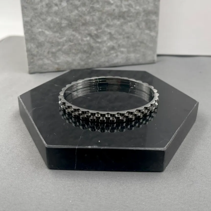 Semplice -Bracciale Rigido in Acciaio da Uomo - BAU-413-1244