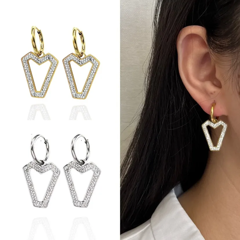 Triangolo V -Orecchini in Acciaio - OAP-413-934