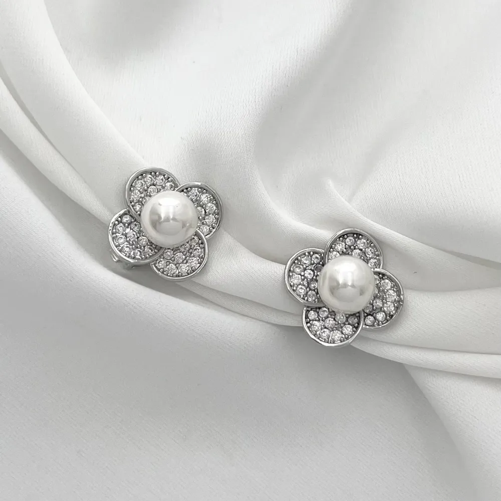 Fiore con Perla-Orecchini a Clips con Zirconia - OMK-506-223-226