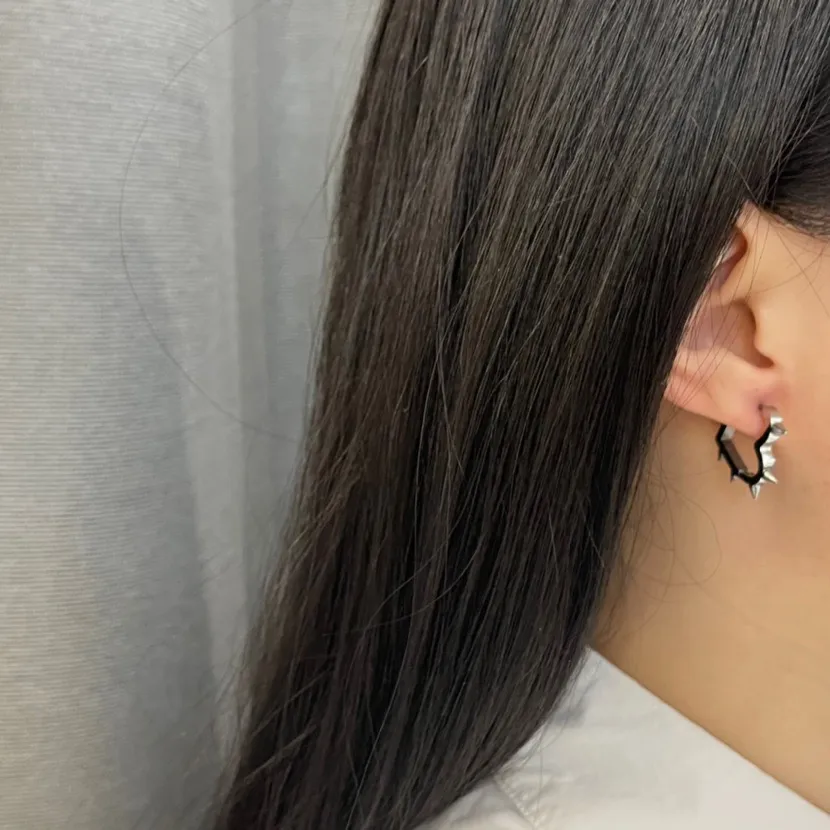 Cuore con Borchie-24Pz Orecchini in Acciaio - OPA-450-489