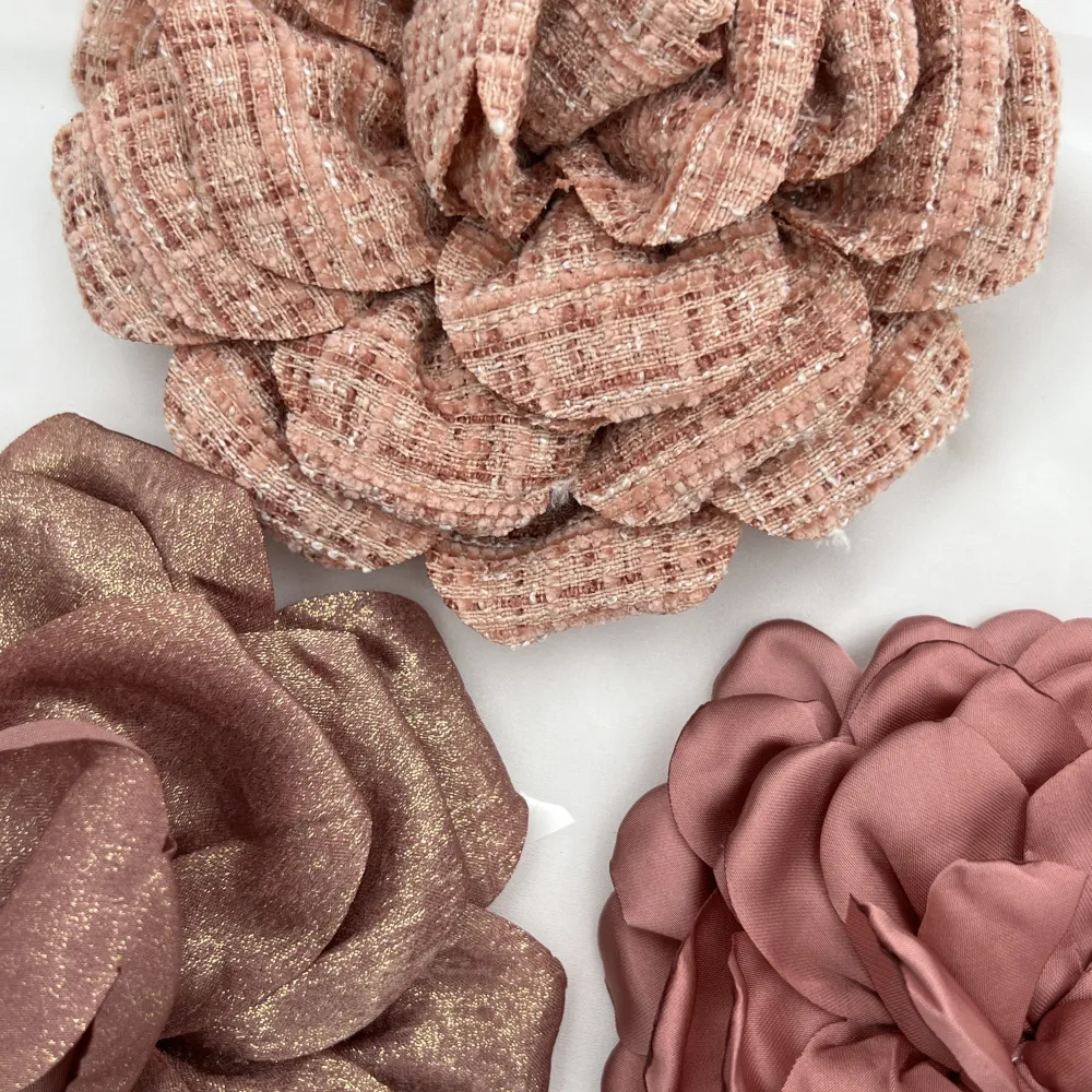 Fiore Medio Diametro 10cm-12pz Spille in Tessuto - SPM-102-114