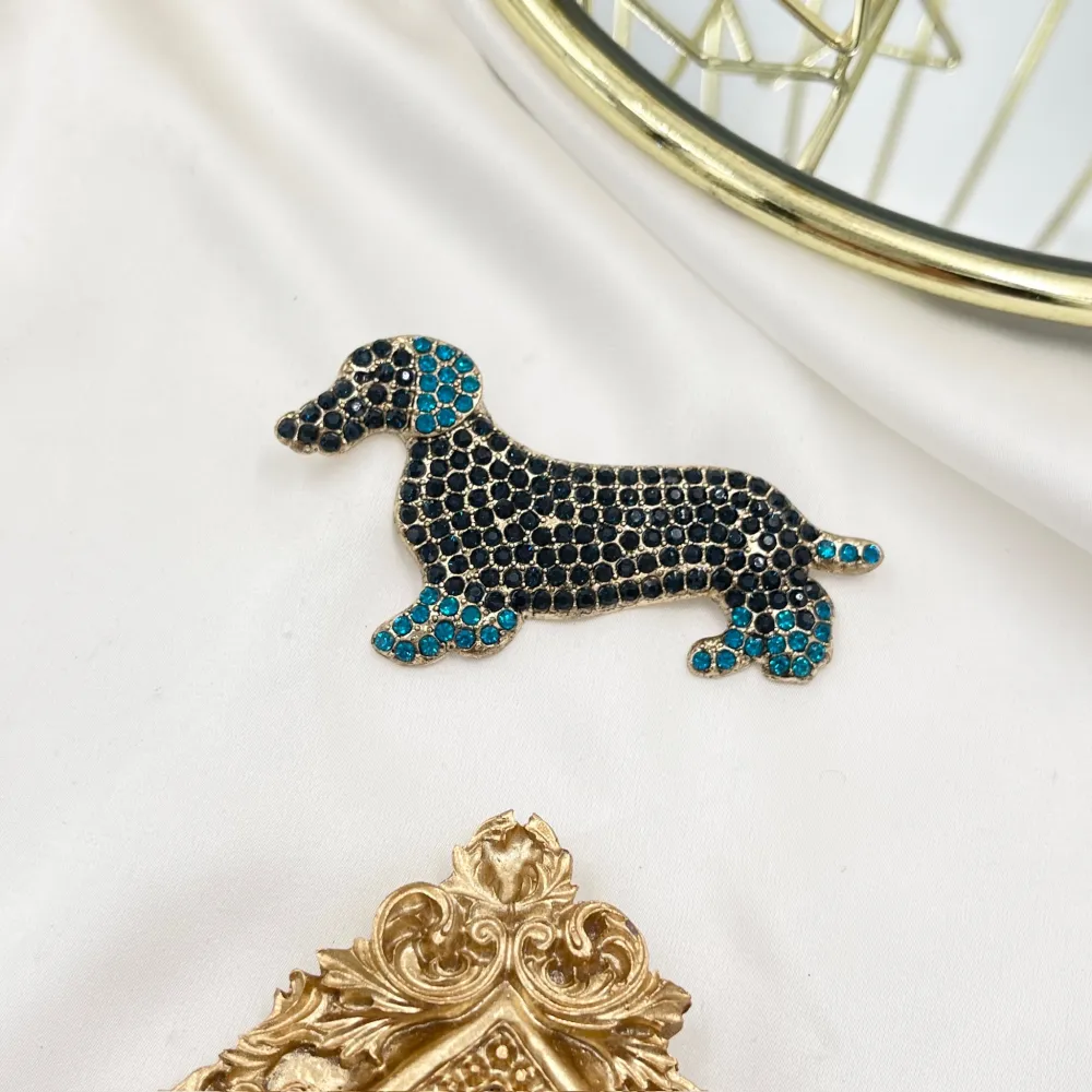 Cagnolino Bassotto -Spilla Media in Metallo - SPM-312-333