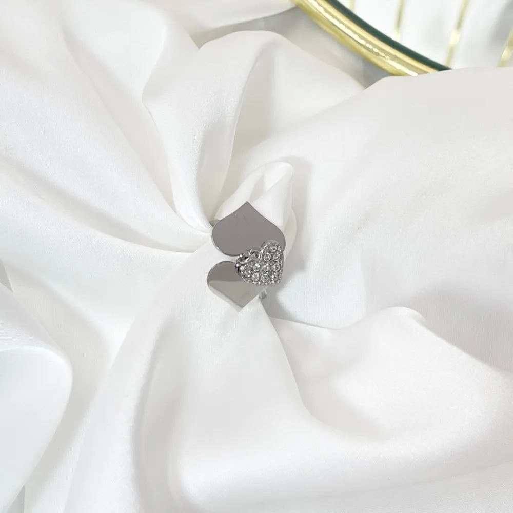 Tre Cuori Pendenti con Strass-Anello Regolabile in Acciaio - AAR-103-AA4553R