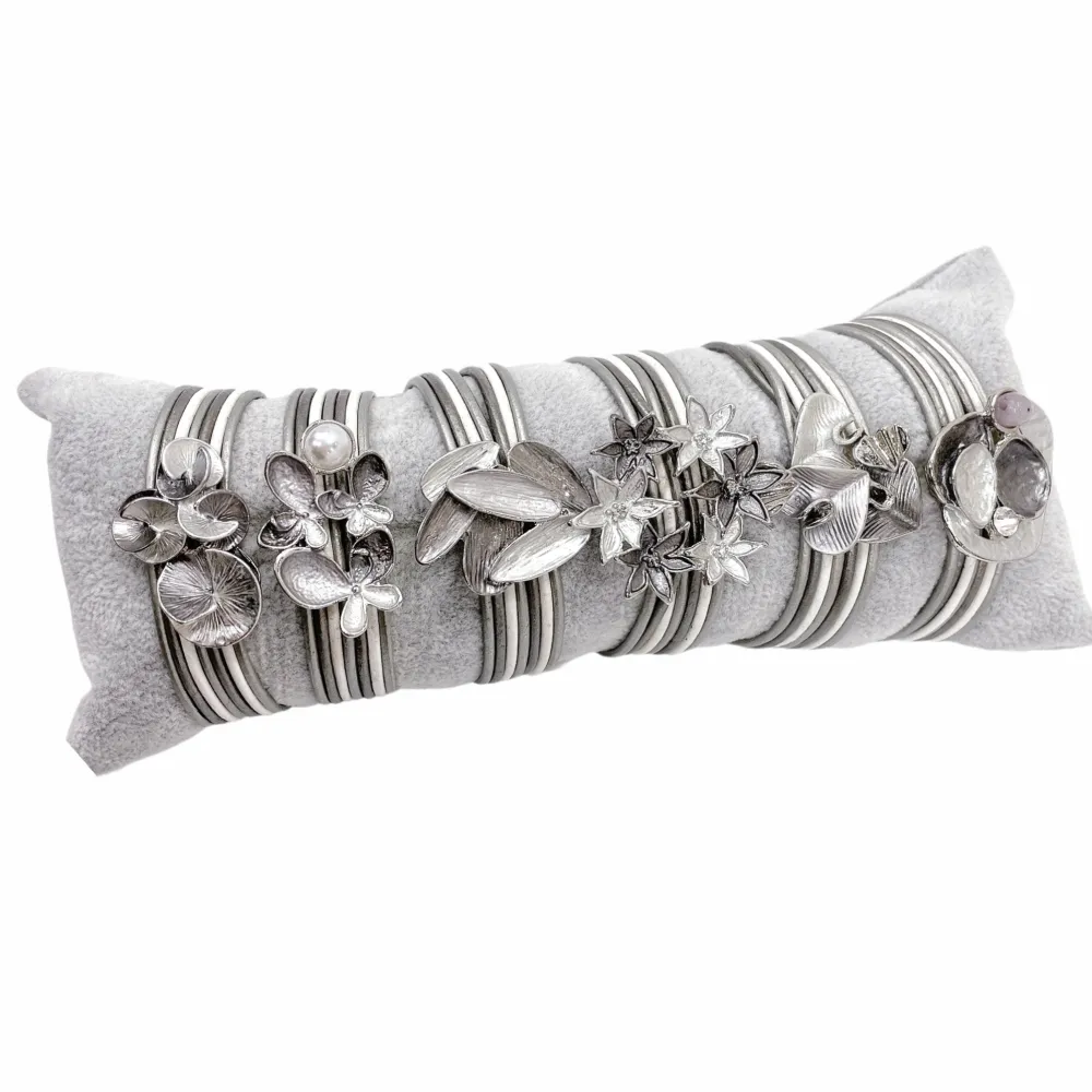 6Pz Bracciali +Cuscino in Omaggio - BPM176-191-Multifili con Charmes-6 Pz Bracciali