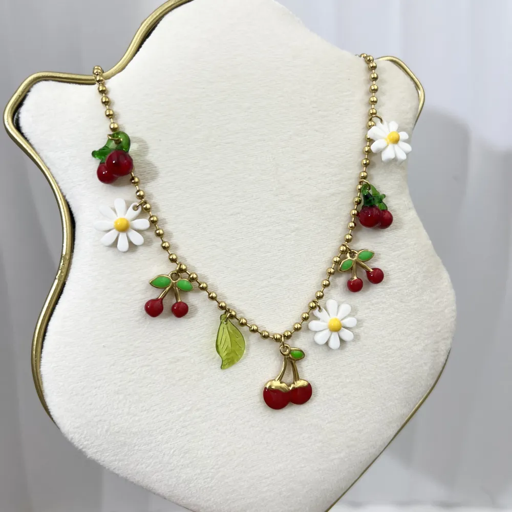 Ciliegia  Margherita -Collana Corta in Acciaio - CAC-732-384