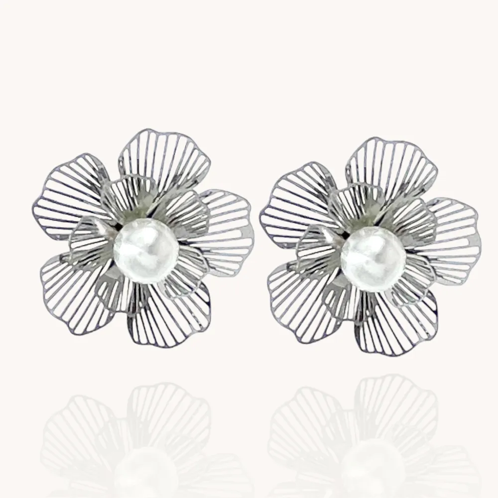Fiore con Perla -Orecchini in Acciaio - OAP-413-2107