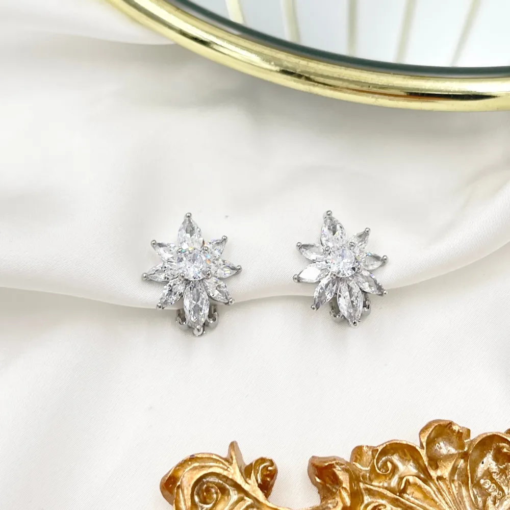Fiore-Orecchini a Clip con Zirconia - OMK-493-30