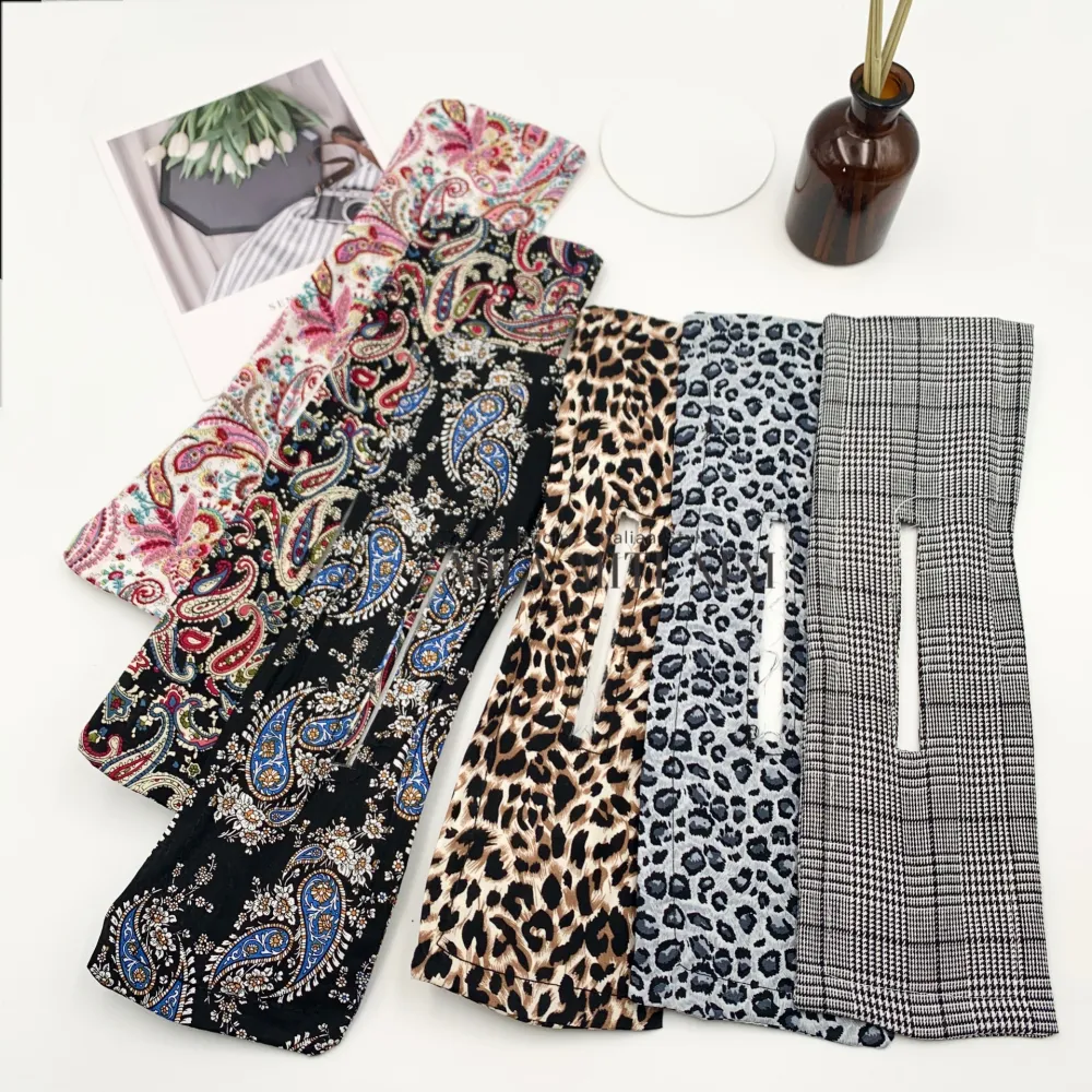 AXC143-81-Mix Fantasia-12pz Fasce per fare Chignon - AXC143-81-Mix Fantasia-12pz Fasce per fare Chignon