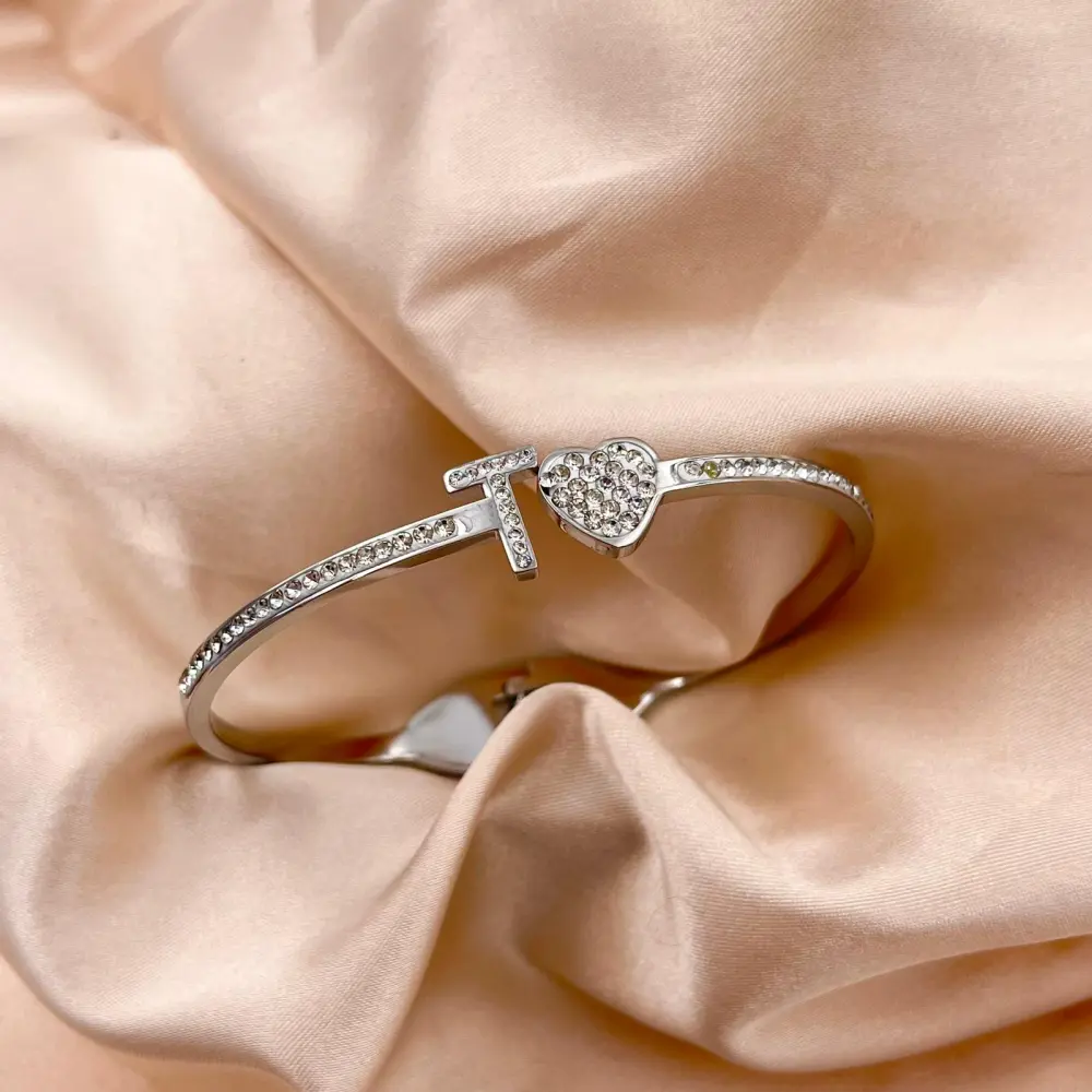 Iniziale-Bracciale Rigido in Acciaio - BAR413-1083