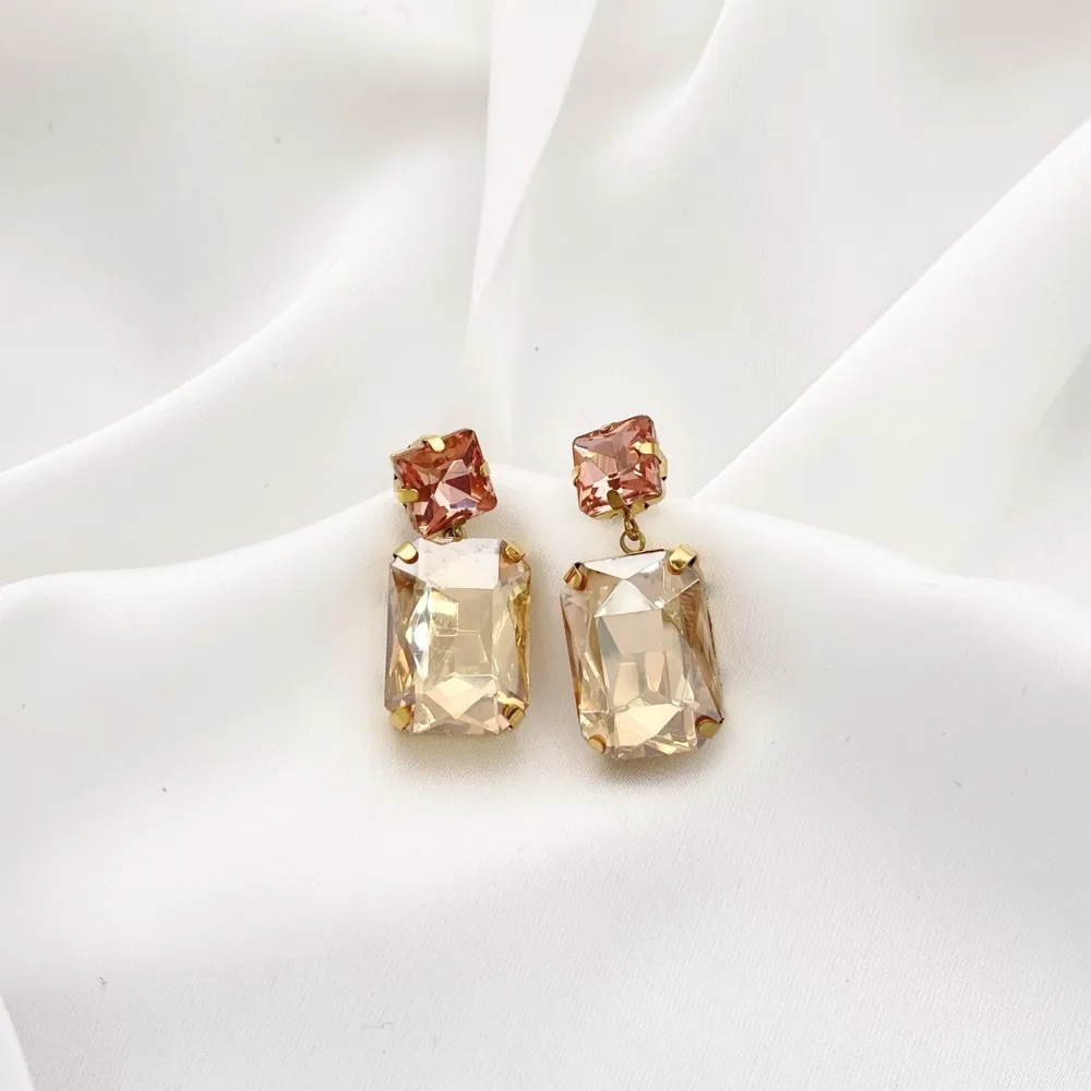 Punto Luce con Pendente Rettangolare-Orecchini in Acciaio - OAP-103-AA2738E