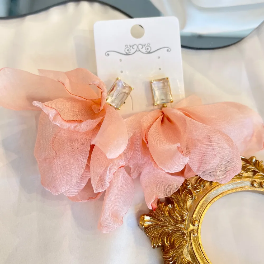 Punto Luce con Petali  -Orecchini Moda - OMM-769-02