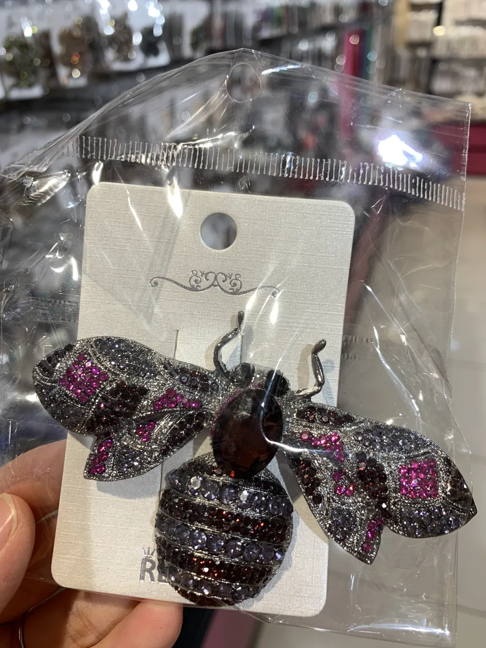 Spilla Grossa con Pietre Colorate - SPM-321-125 Ape Grande