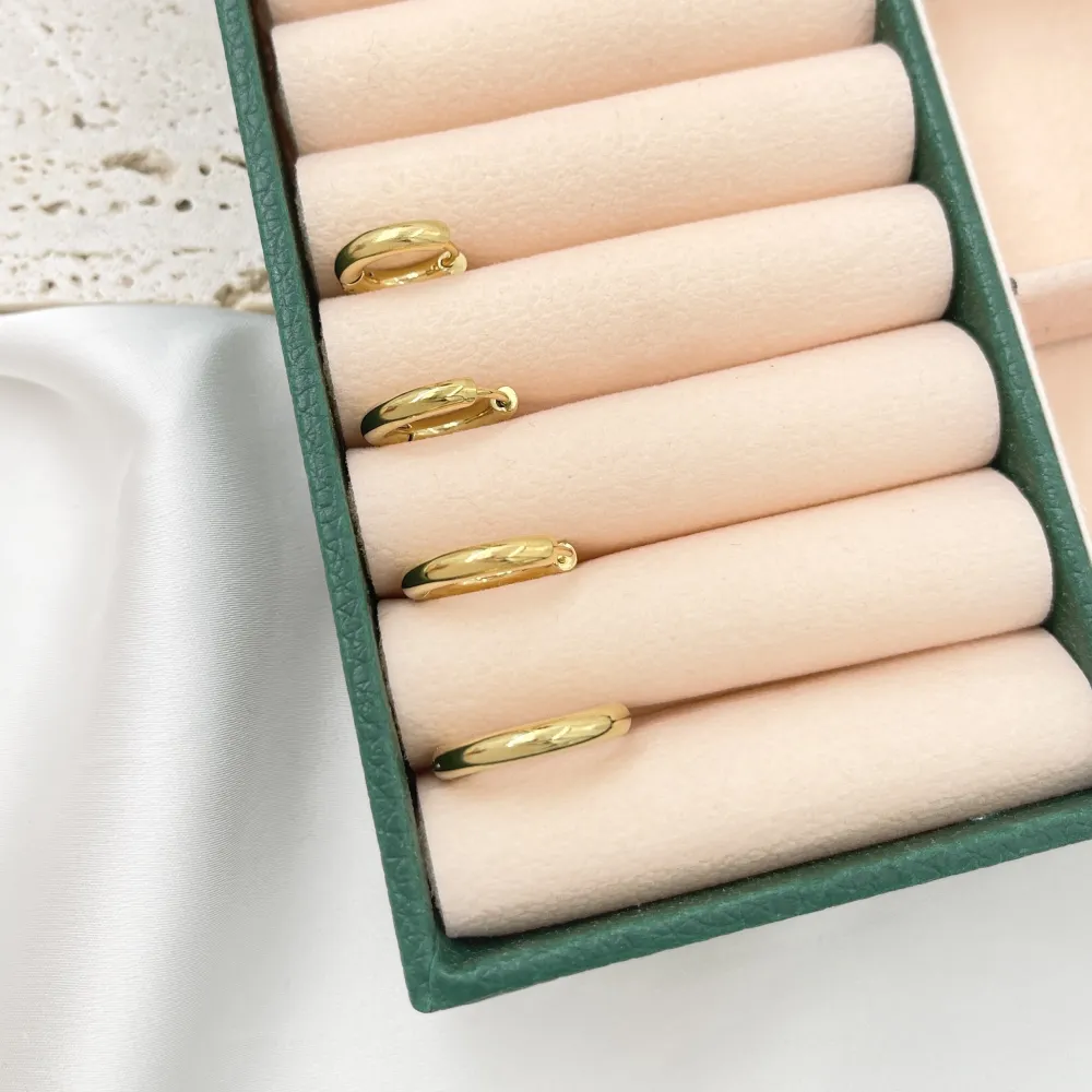 Cerchio Liscio 3.0 Scalare-24pz Orecchini in Acciaio - OR-450-688-689