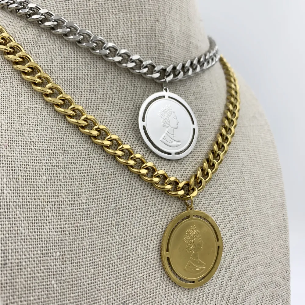 CAC5830-Moneta Regina-Collana Catena Corta in Acciaio_2