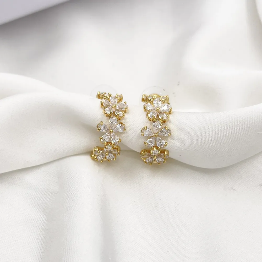 Cerchio Con Fiore-Orecchini con Cubic Zirconia - OR-506-434