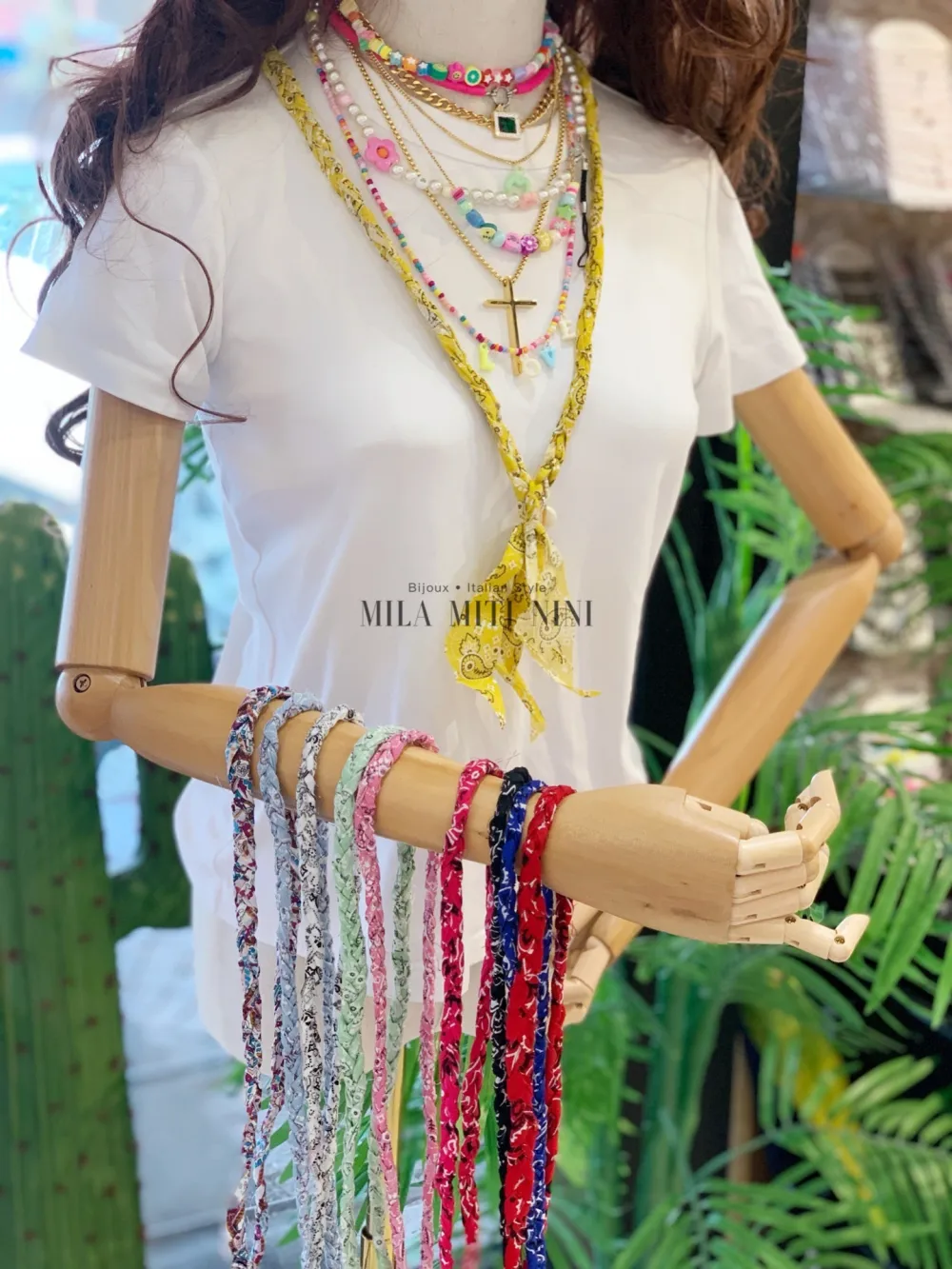 CMM316-37-Banda con Conchiglia- Collana Lunga_2