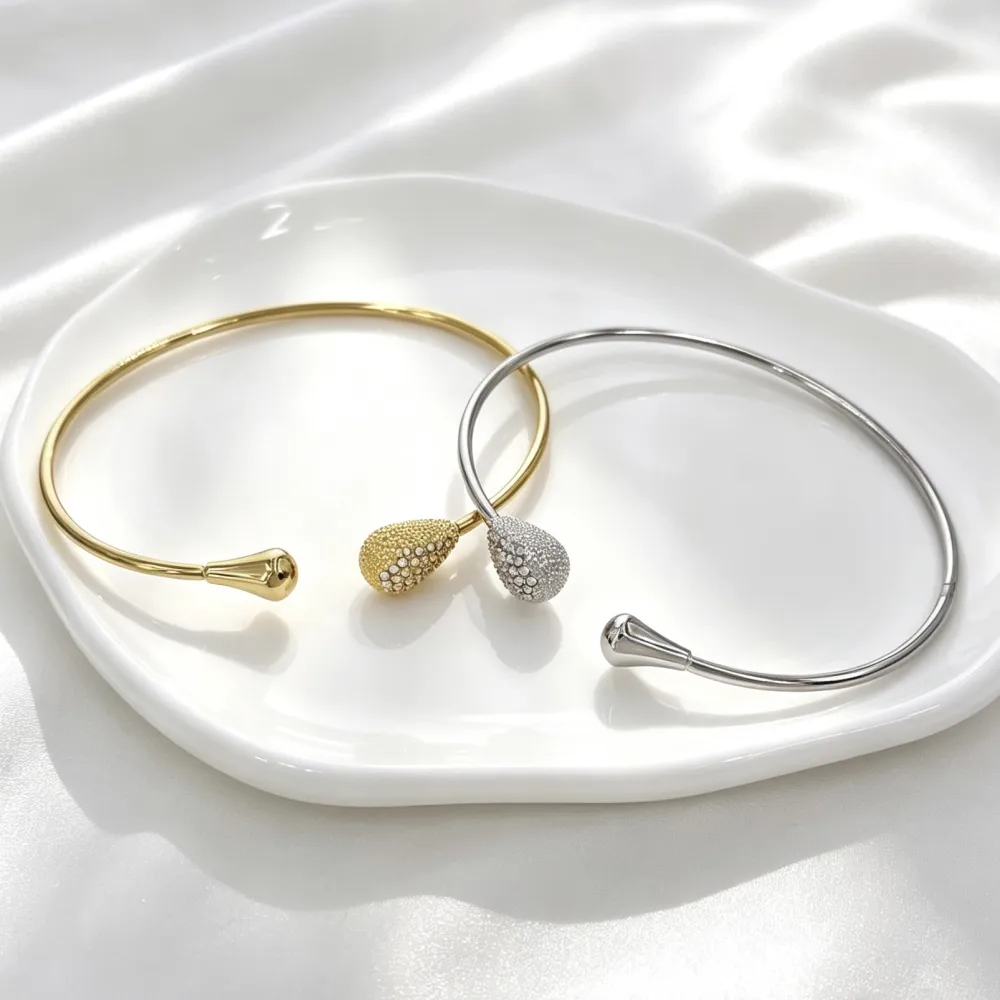 Goccia-Bracciale Rigido in Acciaio - BR-103-AA6789B