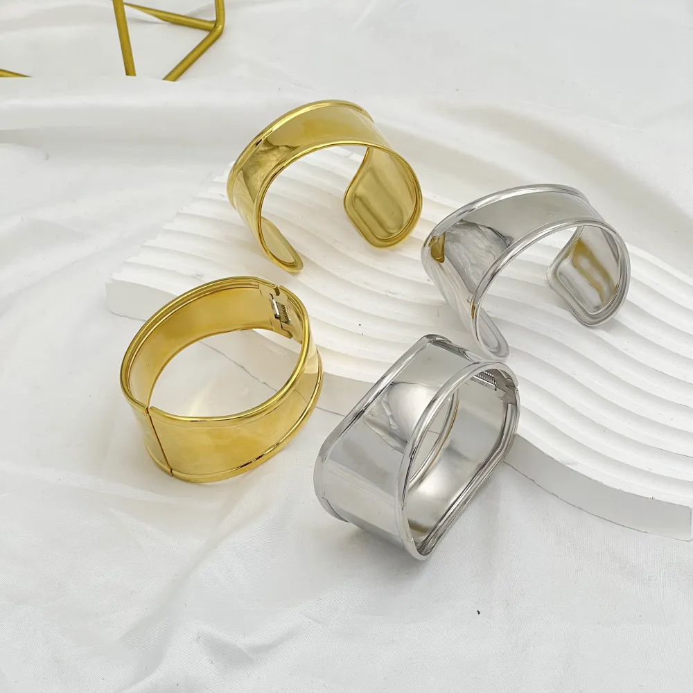 Bracciale Rigido con mole in Acciaio - BR-413-9516