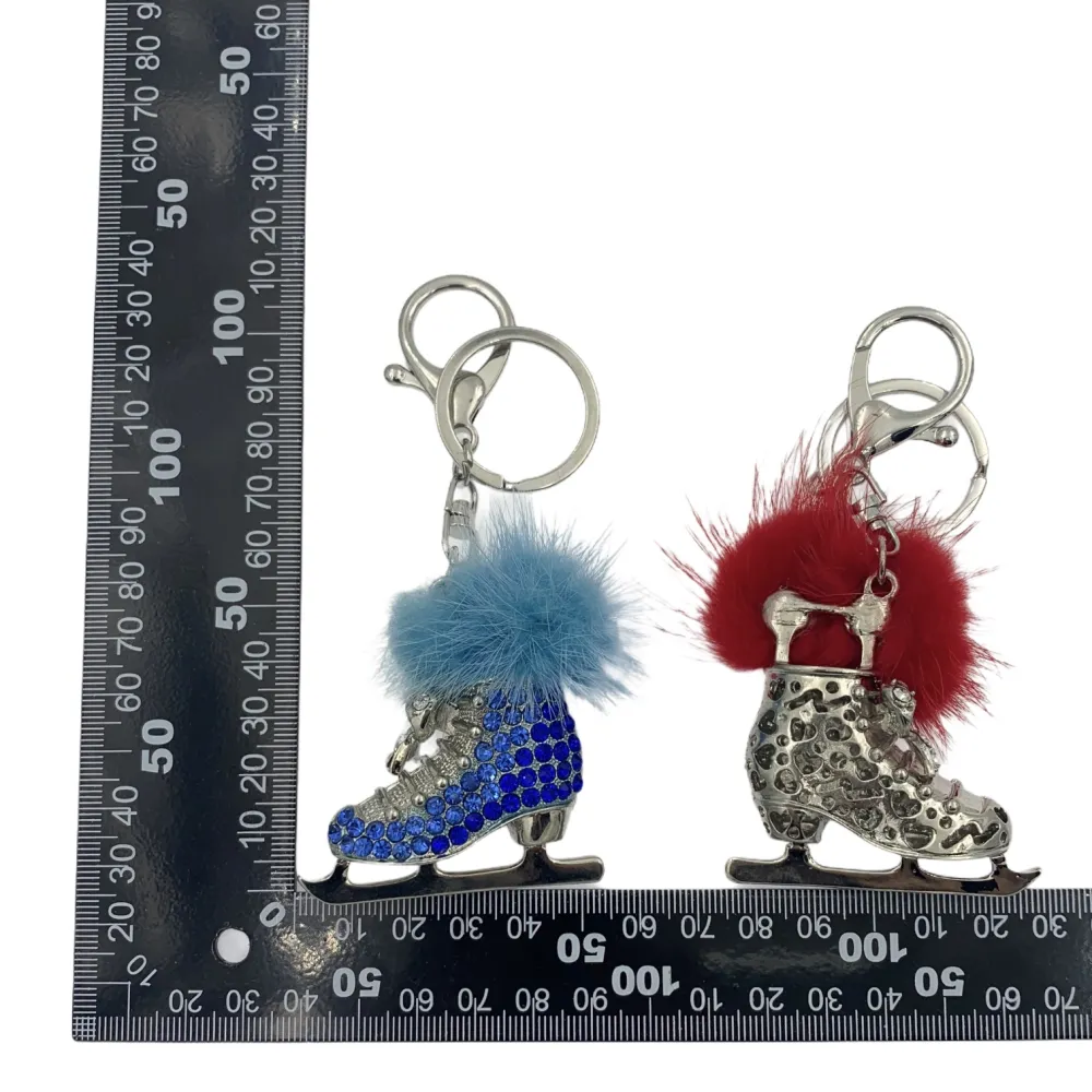 PKC6040-Pattine da Ghiaccio con Ponpon- Portachiave_2