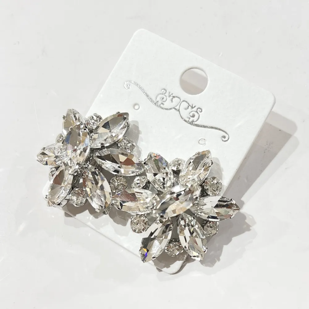 Fiore-Orecchini a Clip - OR-321-B3465 (Bianco)