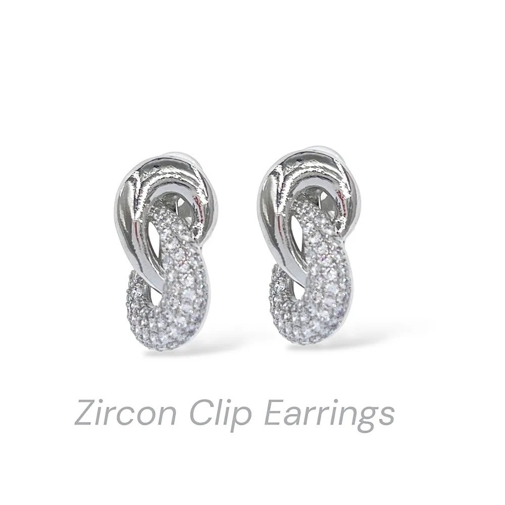 Nodo con Zirconia-Orecchini a Clip - OR-506-439J (Argento)