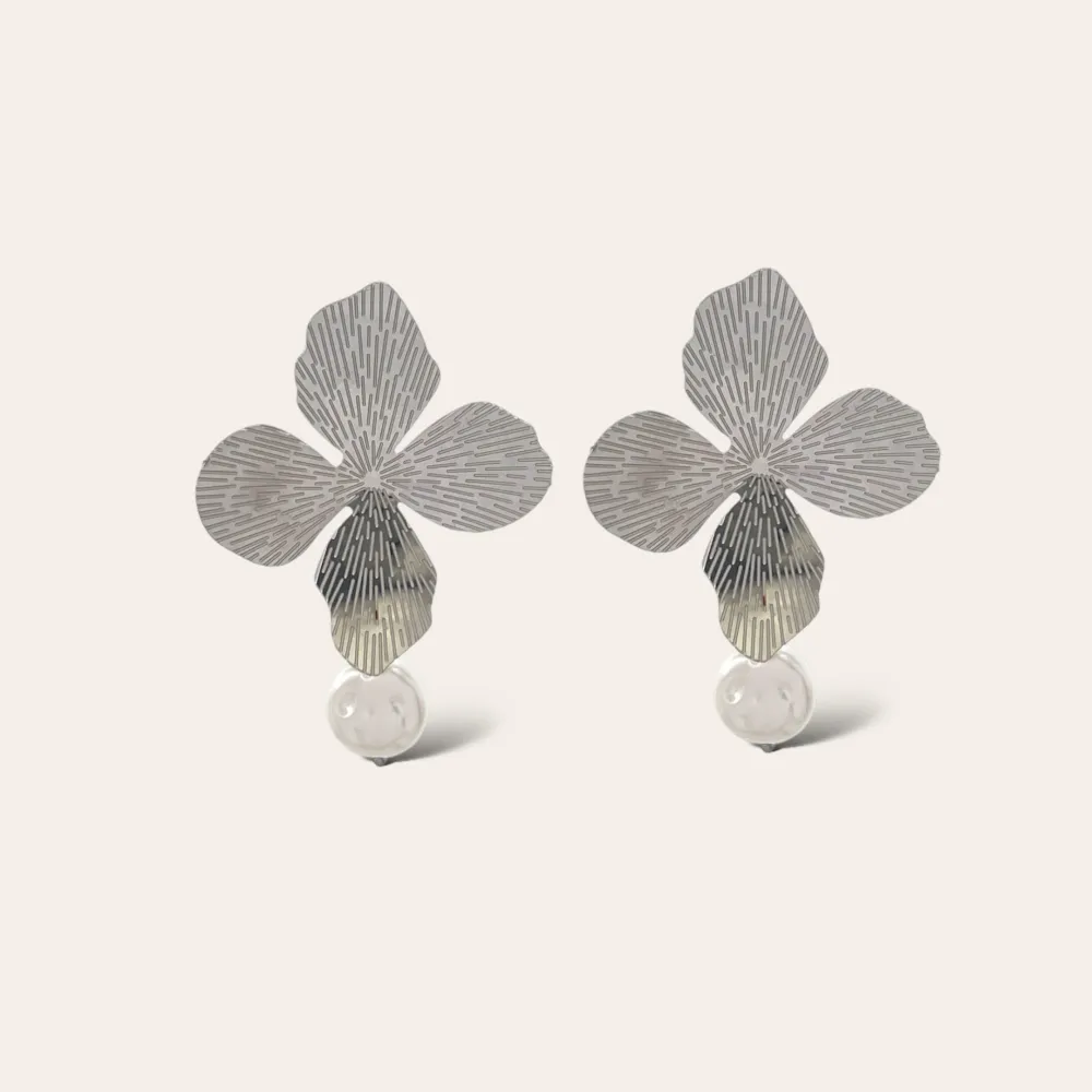 Fiore con Perla-Orecchini in Acciaio - OR-760-04