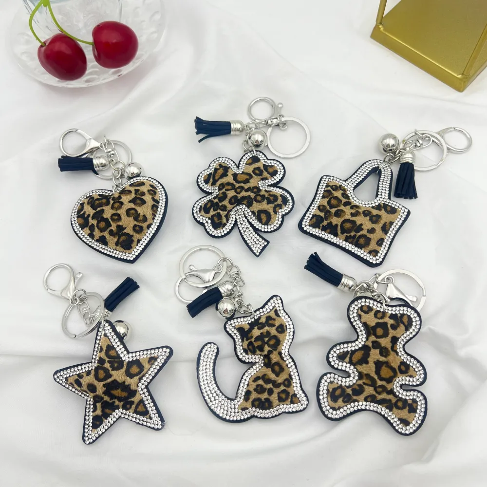 [PO-146-169] Cuore,gatto,borsa,quadrifoglio,stella,orso -12pz Portachiavi leopardata - PO-146-169