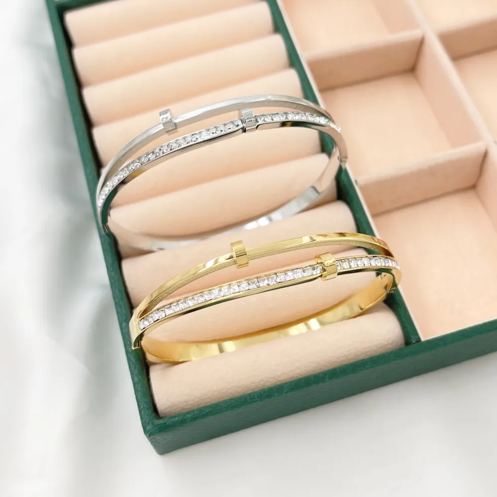 Quadrifoglio -Bracciale Rigido in Acciaio - BR-413-7413 (Argento)
