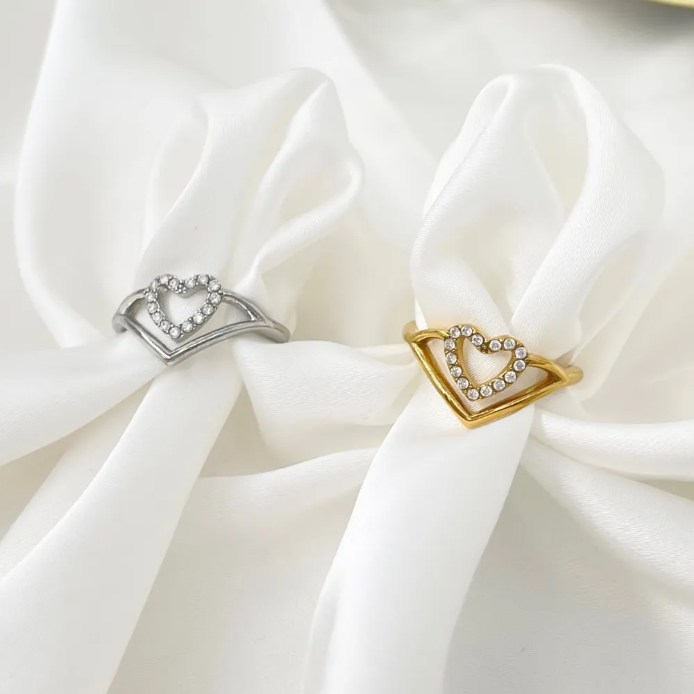 Cuore Vuoto  -Anello Regolabile in Acciaio - AAR-103-AA4244R (Argento)