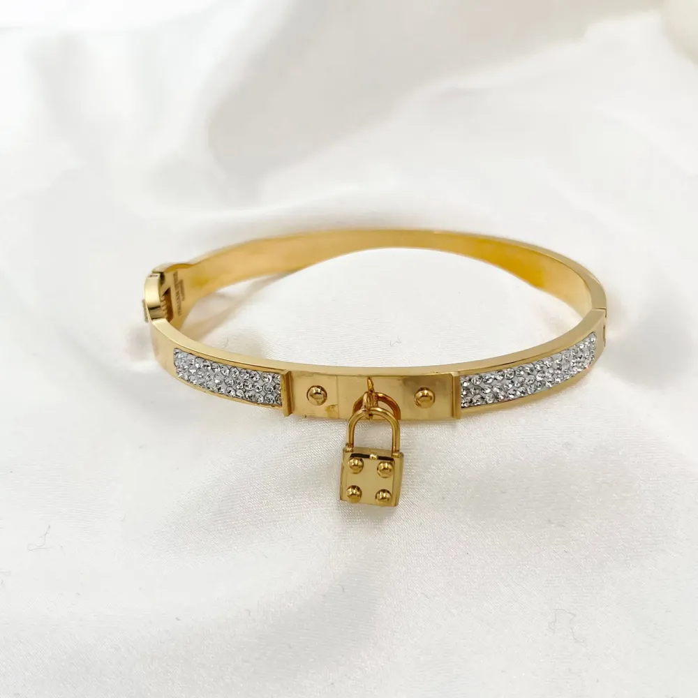 Lucchetto-Bracciale Rigido in Acciaio - BAR-413-1357 (Oro Giallo)