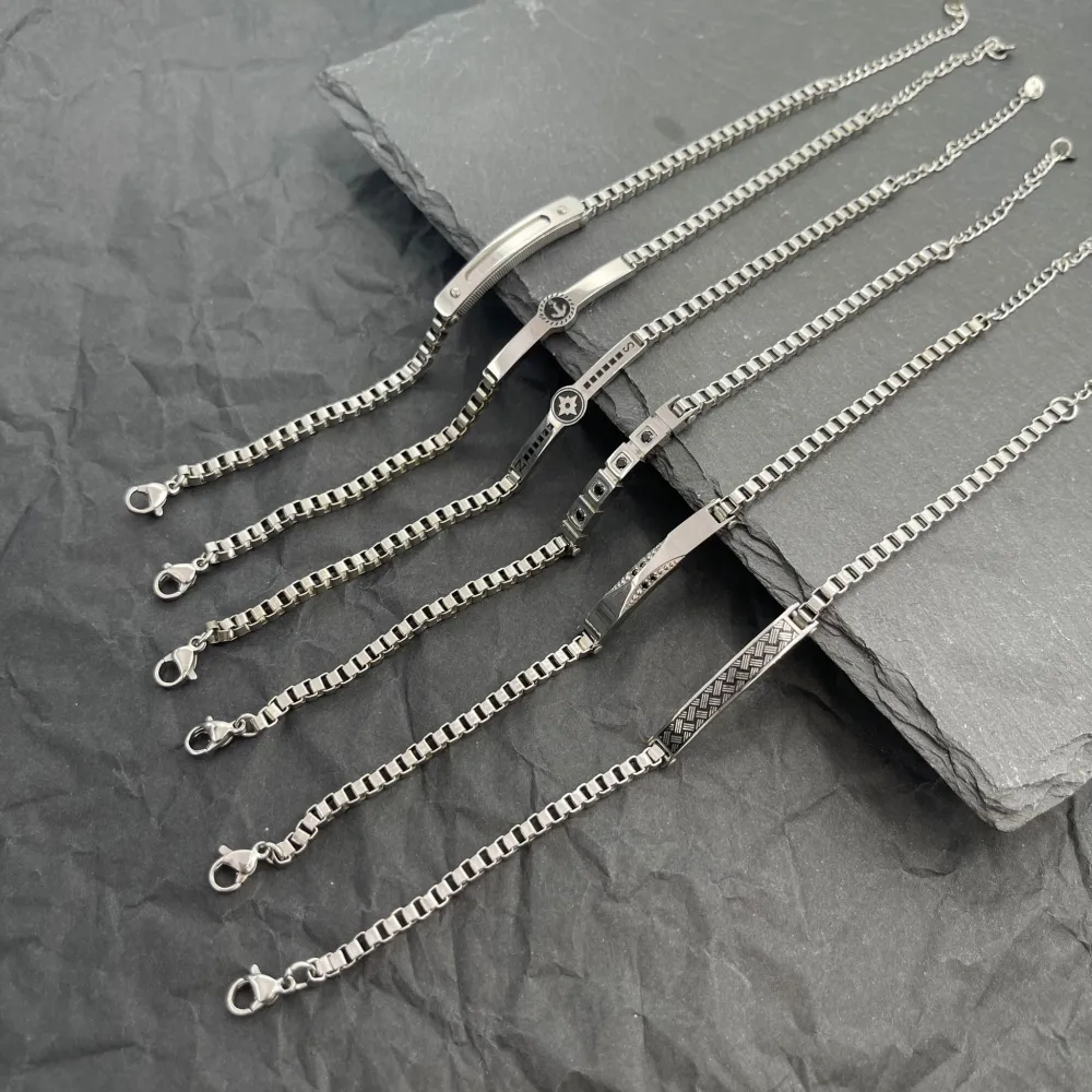 Semplice-Bracciale Uomo in Acciaio - BAU-600-B162S