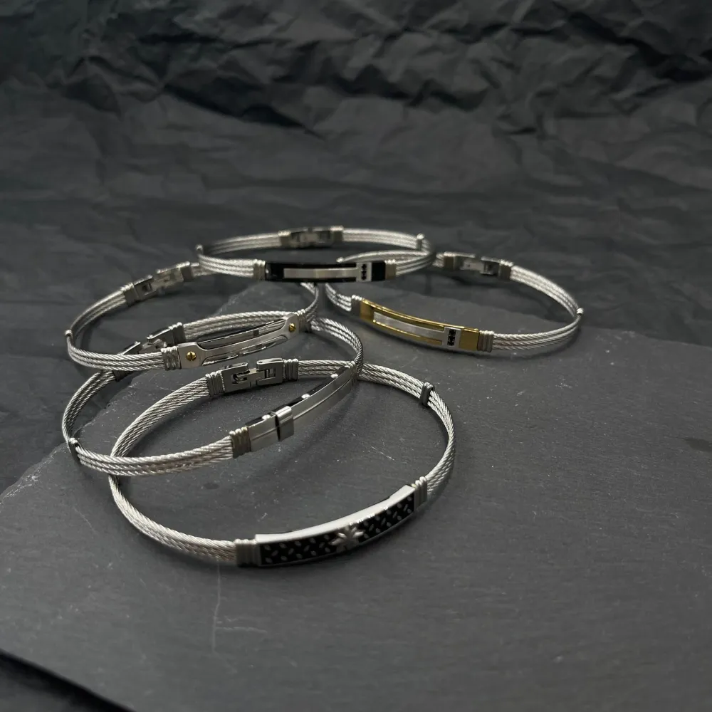 Croce Stella-Bracciale Semirigido da Uomo in Acciaio - BAU-600-H172