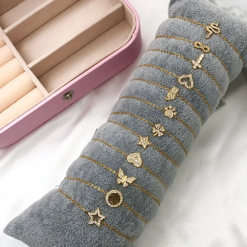 Soggeti Mix- 12 Pz Bracciali in Acciaio con Chiusura a Moschett - BPA103-A1